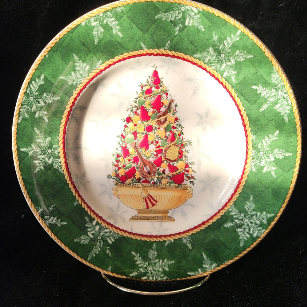 WedgWood Vintage Christmas Tree plate